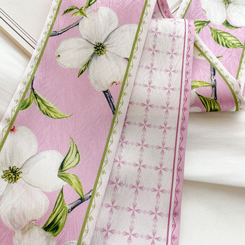 Koreanischer Seidensatin-Langs – Silk Neck Scarf Bewertung und Preis